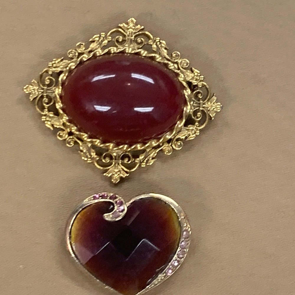 Vintage brooches in great condition
